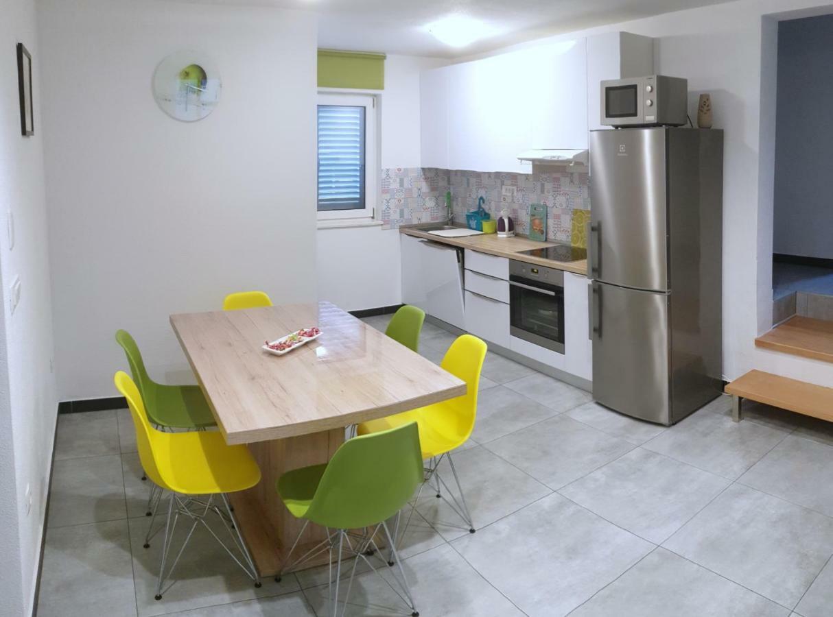 Villa Freya - Vacation House Slatine Dış mekan fotoğraf
